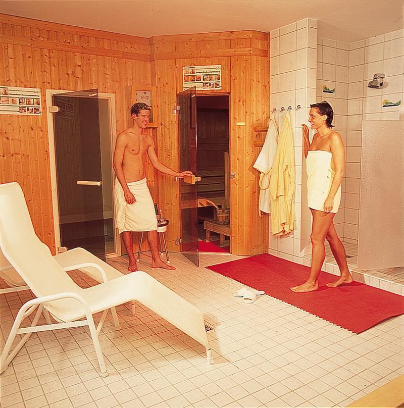 Landhotel Gruenberg Am See غموندين المظهر الخارجي الصورة